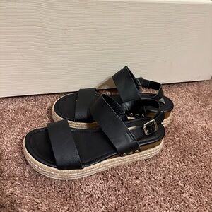 Steve Madden. Size 8.